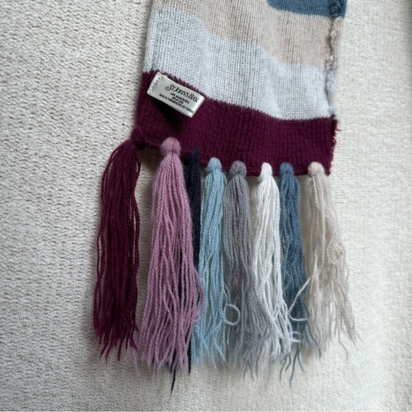 St. John’s Bay striped scarf - Picture 2 of 2